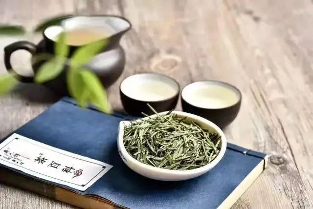 “2023年湖北茶叶品牌热度榜”TOP20 赤壁青砖茶荣登榜首